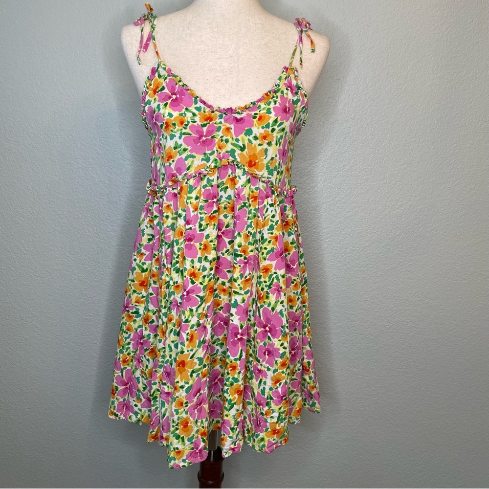 Patrons of Peace Tie Strap Floral Flower VNeck Ruffle Baby Doll Dress | Small - Picture 2 of 9